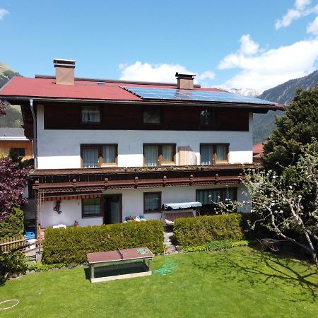 Gaestehaus Wolf Elbigenalp Exteriér fotografie