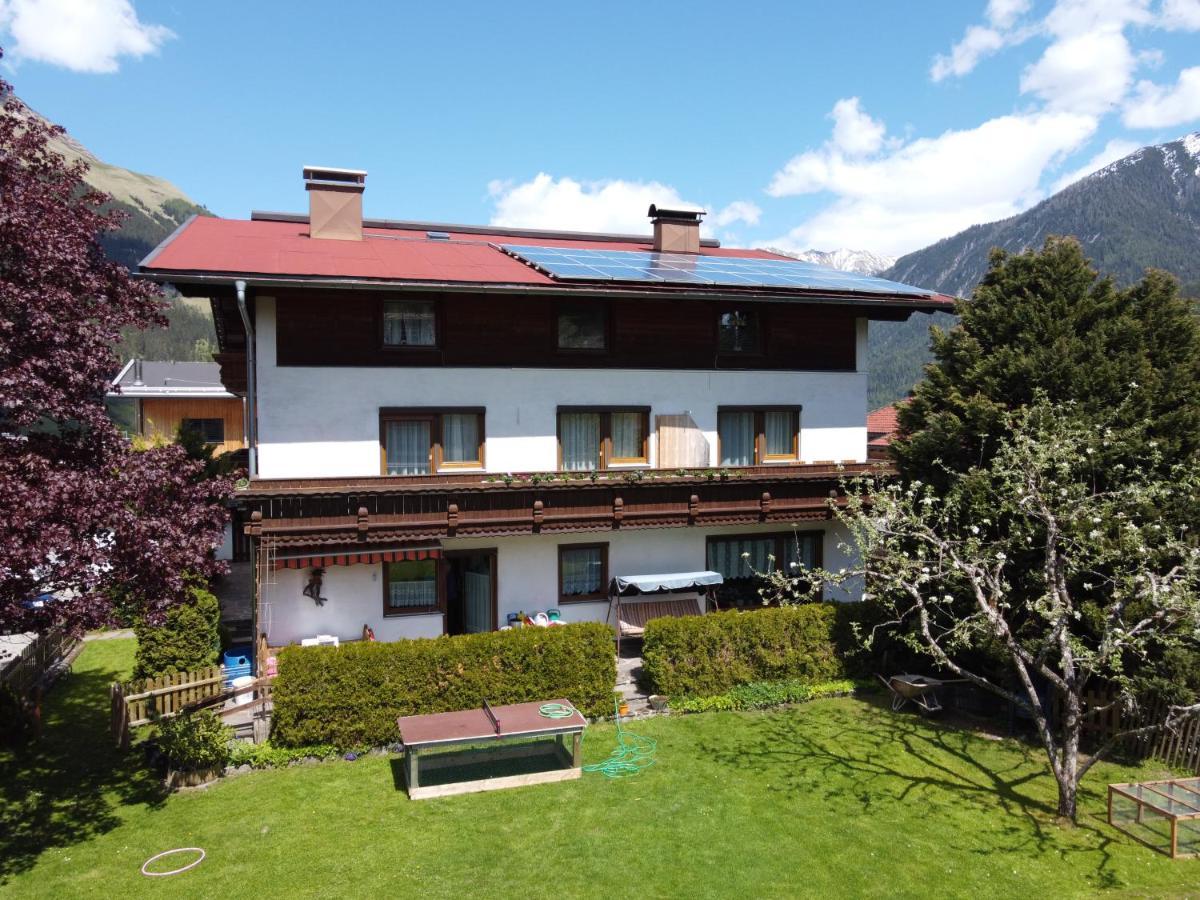 Gaestehaus Wolf Elbigenalp Exteriér fotografie